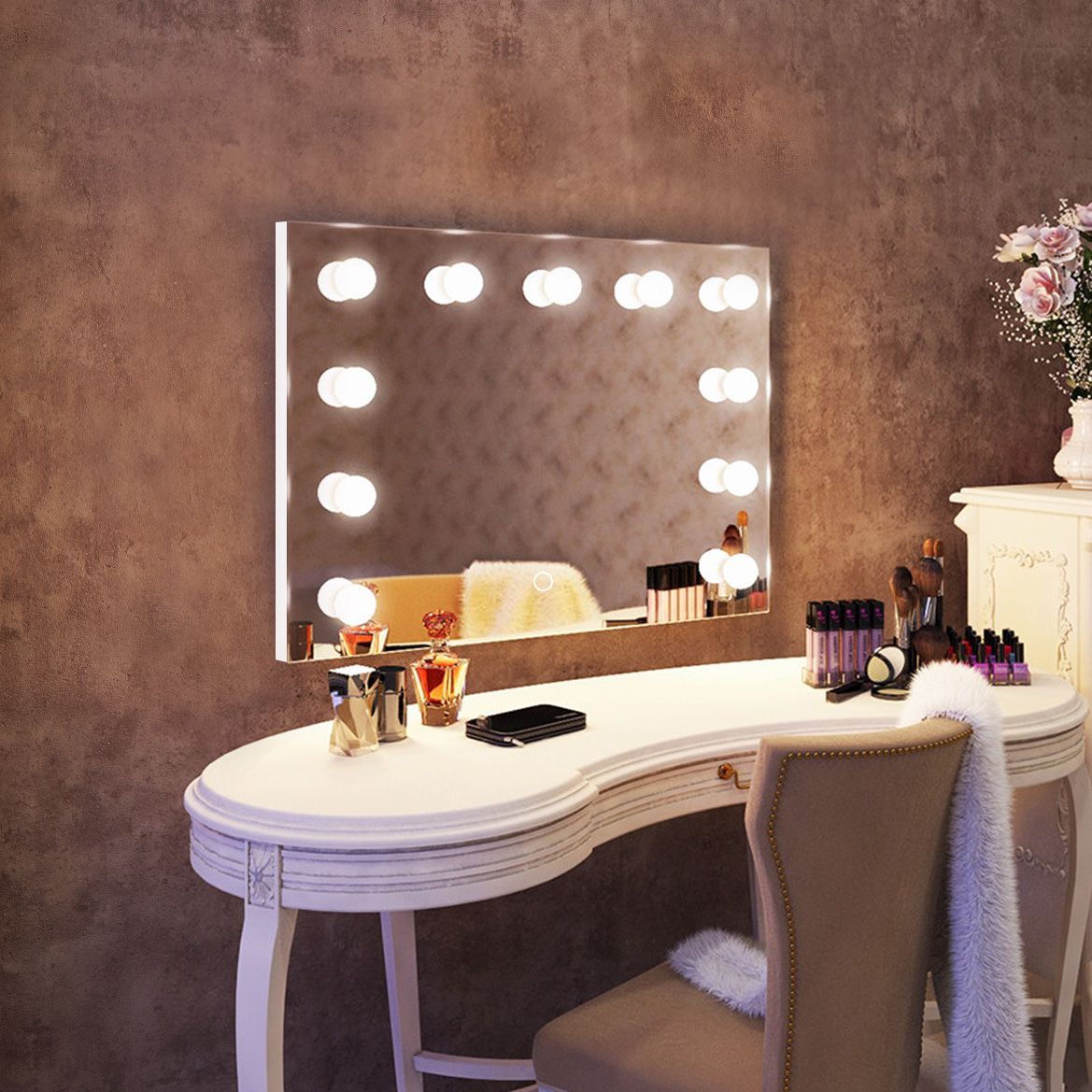 Gabriela Hollywood Mirror